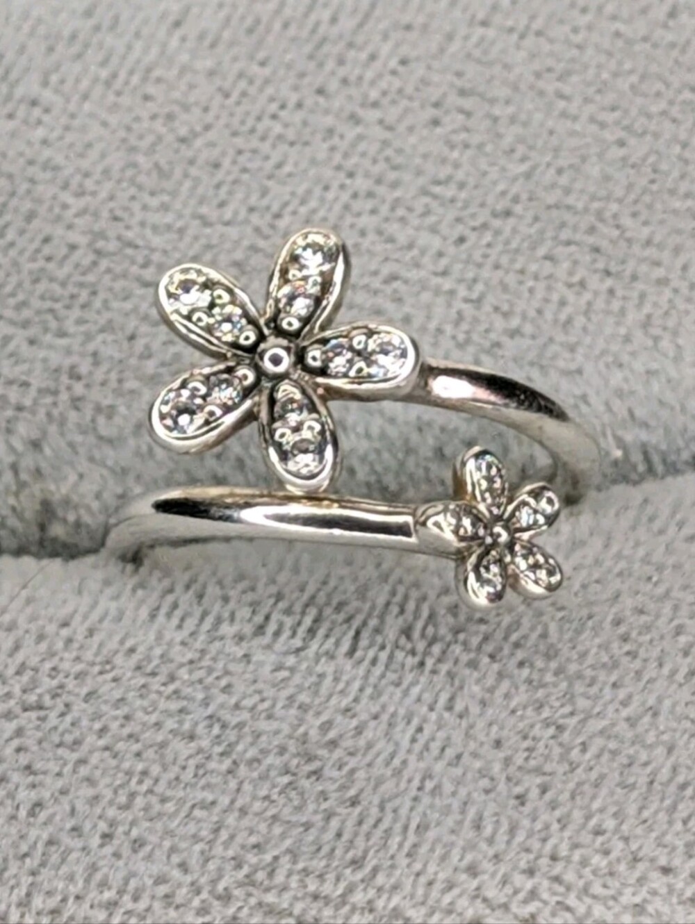PANDORA Double Dazzling Daisies Open Ring Size 4.5 (48)